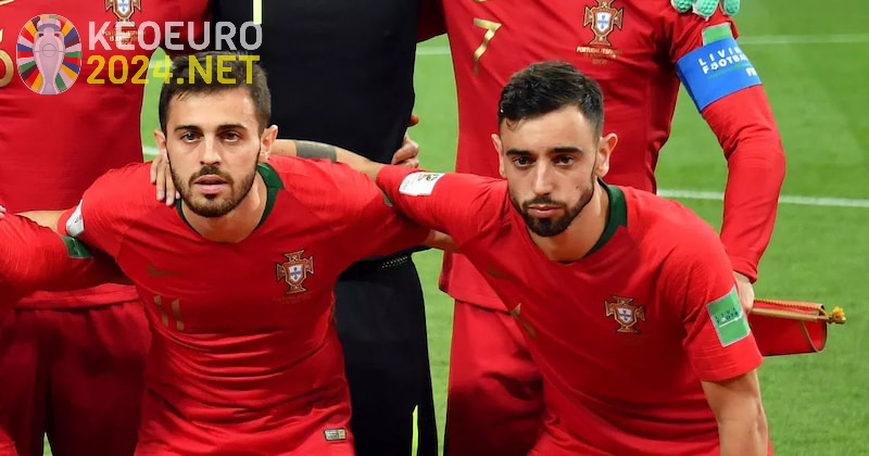 Bruno Fernandes, Bernardo Silva là những cái tên tại hàng tiền vệ