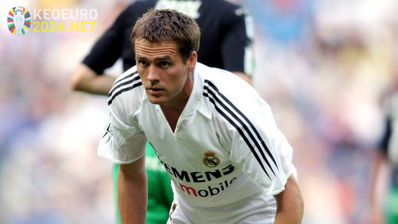 Những cầu thủ từng chơi cho Real Madrid không thể thiếu Michael Owen