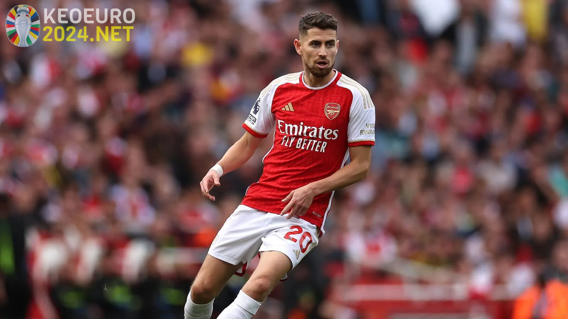 Jorginho cũng là một tiền vệ xuất sắc của Italia và câu lạc bộ Arsenal